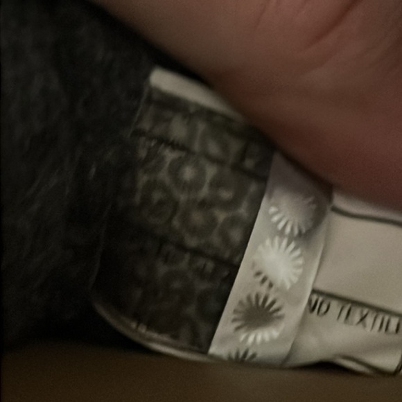 Authentic UGG Signature Waterproof boots sz 8 Euro 39 - Picture 10 of 12